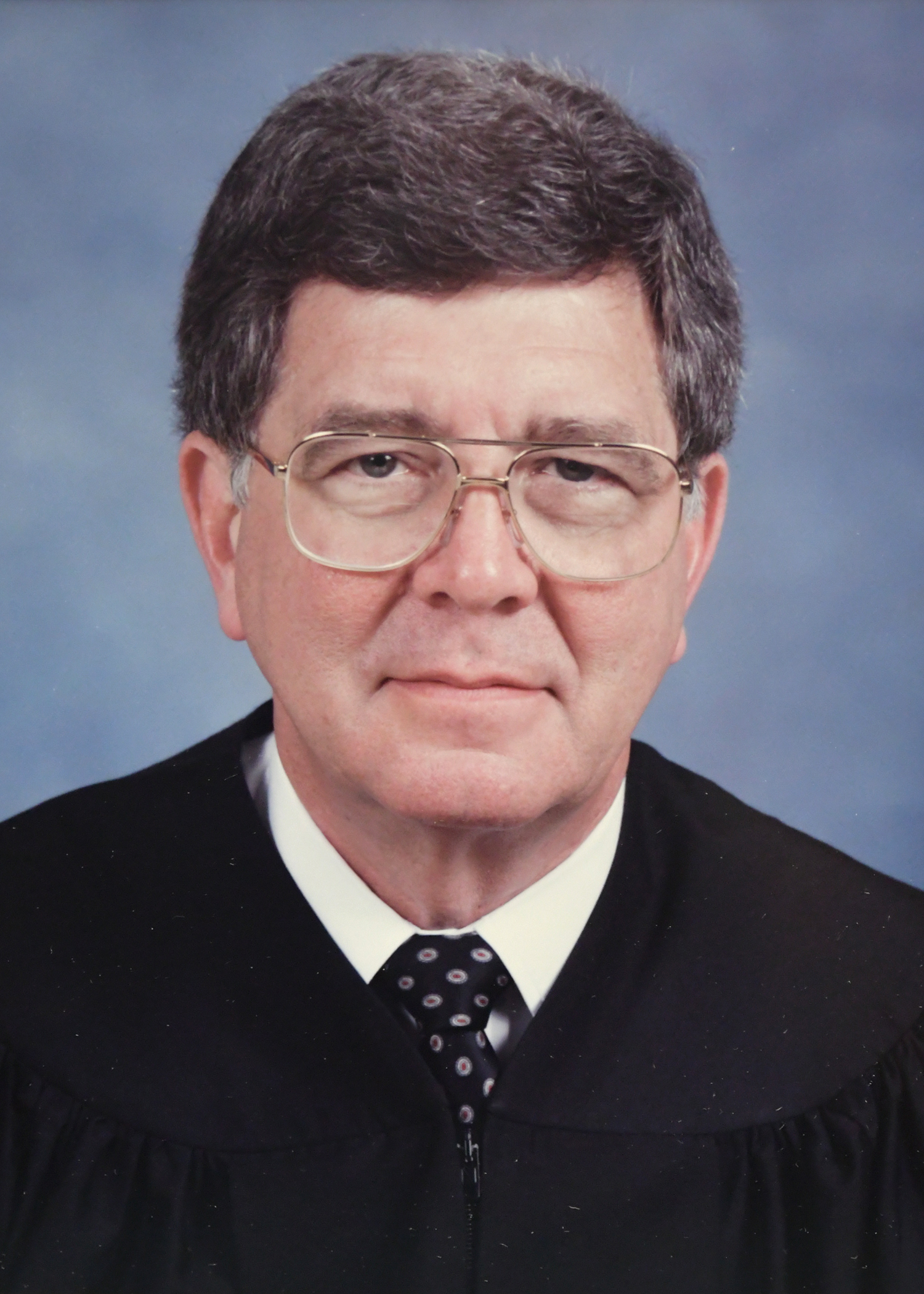Official portrait of Judge Joseph R. Huddleston. 